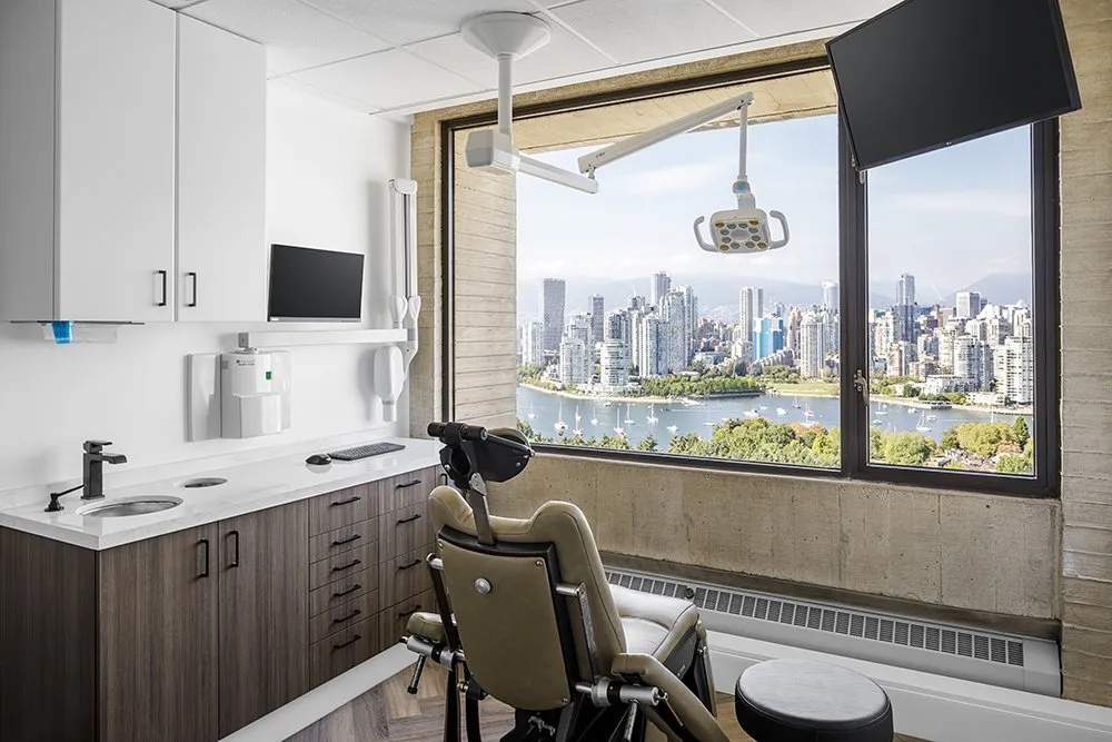 Dr. Kang Oral Surgery Office Operatory Room